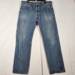 Levis 501 Jeans Mens 38x32 Blue Medium Wash Button Fly Straight Leg Denim Jeans